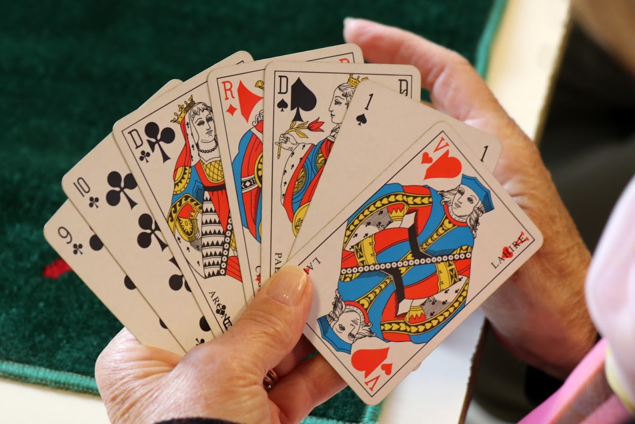 Jeux de cartes Privas loisirs